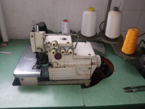 Máquina Overlock Industrial 5 Hilos 