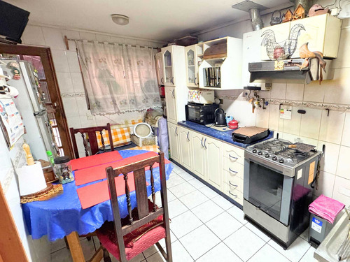 Amplia Y Cómoda Casa En Concepción Centro (81179)