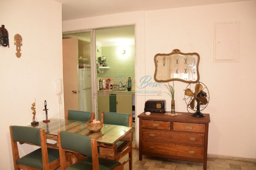 Apartamento En Peninsula, 1 Dormitorios *- Ref: 2789