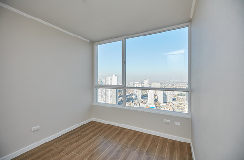 Amplio Dp 1 Hab, Piso 32 Torre A, Metro Ecuador L1