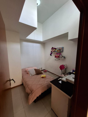 Venta Casa -pileta-5 Amb-pileta-cochera-quincho.