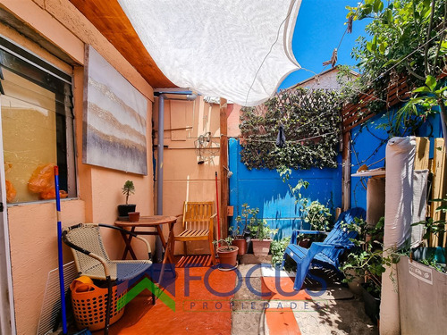 Casa En Venta De 2 Dorm. En Padre Hurtado