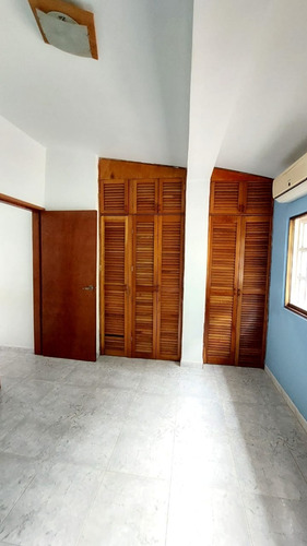 Imagen 9 de 12 de Casa Urb Bosque Park Colinas De Carrizal