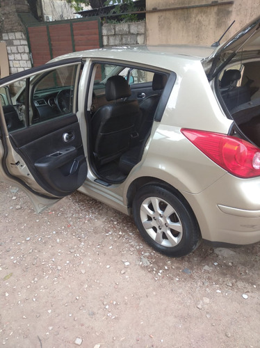 Nissan Tiida 1.8 Tekna 5 p