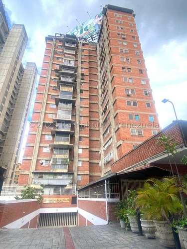 Apartamento En Venta En Clnas De Bello Monte #23-33990 Josmary Sanjuan 