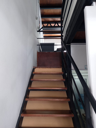 Local Comercial + Depto + Garage. Oportunidad!