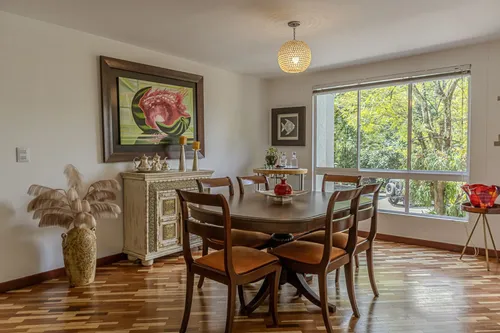 Apartamento En Venta En El Tesoro. Cod V21429