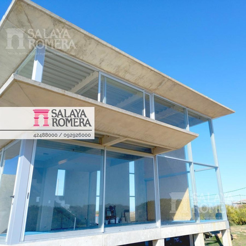 Imagen 1 de 17 de Venta - Casa - Santa Monica, Vista Al Mar