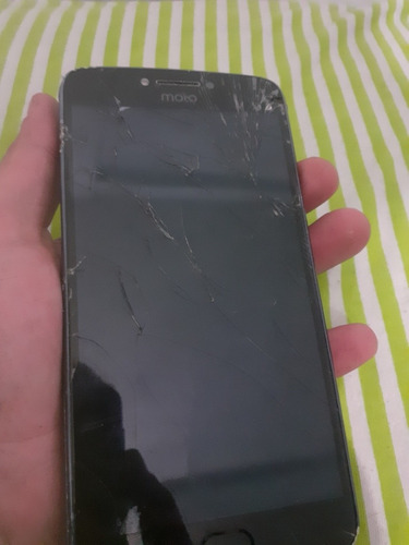 Celular Motorola E4 Plus - Tela Quebrada