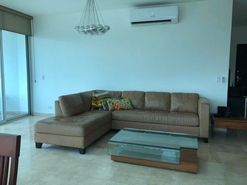 Imagen 2 de 14 de Venta De Apartamento De 172 M2 En Sky Avenida Balboa 18-7497