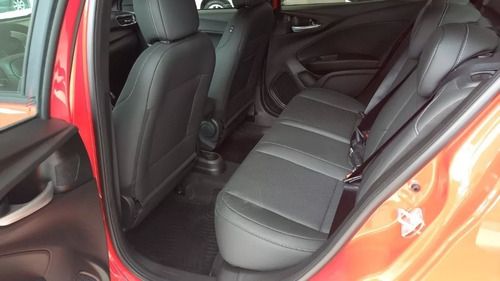 Imagen 11 de 25 de Fiat Cronos Precision Cvt Excelente