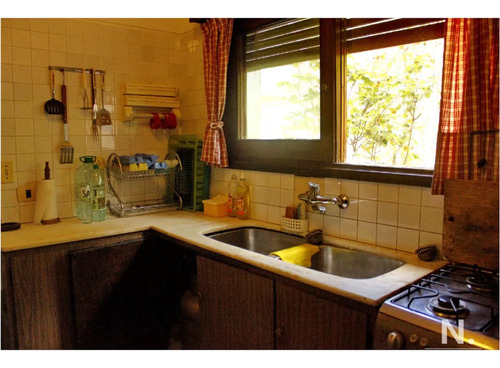 Vendo Casa 5 Dormitorios Con Piscina, Primeras Paradas Playa Mansa A 300 M Del Mar, Punta Del Este.