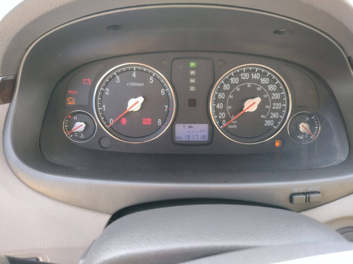 Imagem 10 de 15 de Hyundai Azera 3.3 Mpfi Gls Sedan V6 24v Gasolina 4p