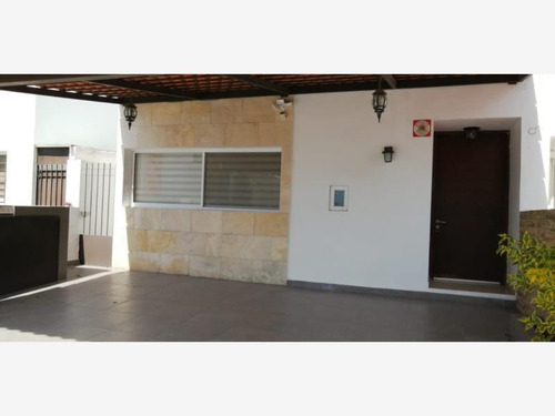 Imagen 2 de 15 de Casa En Venta Residencial El Refugio Qro
