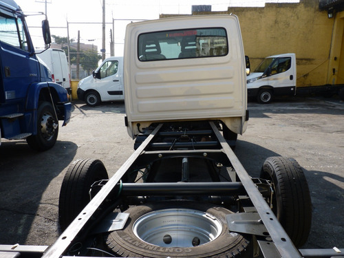 Imagem 8 de 11 de Iveco Dayli 35s14 Ano 2018