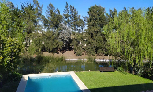 Casa En Venta Ubicado En Las Glorietas, Nordelta, Tigre