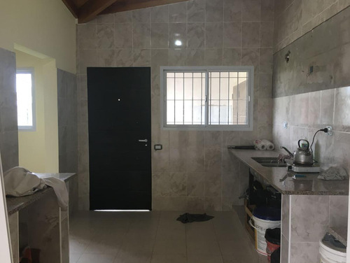 Casa En Venta - 4 Dormitorios 2 Baños - 310mts2 - General Belgrano