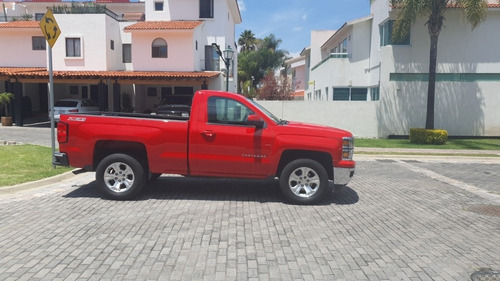 Imagen 3 de 14 de Chevrolet Cheyenne 2014 5.3 2500 Cab Lt 4x4 Mt