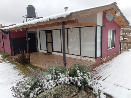 Vendo Casa En Villa Yacanto Con Piscina