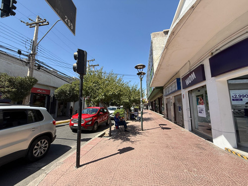 Local De 194m2 Los Andes Remodelado A Pasos De Plaza Armas