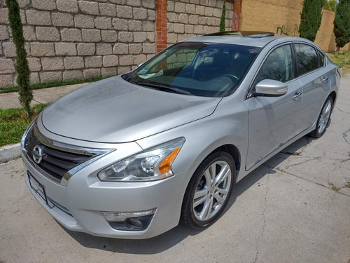 Imagen 1 de 9 de Nissan Altima 2015 3.5 Exclusive Mt
