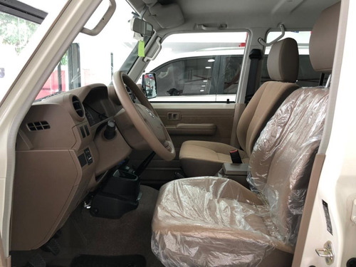 Imagen 7 de 11 de Toyota Macho