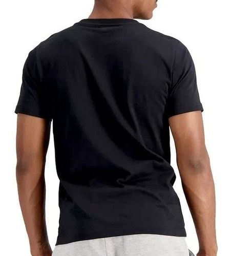 Imagen 3 de 6 de Remera New Balance Hombre Essentials Logo 65083