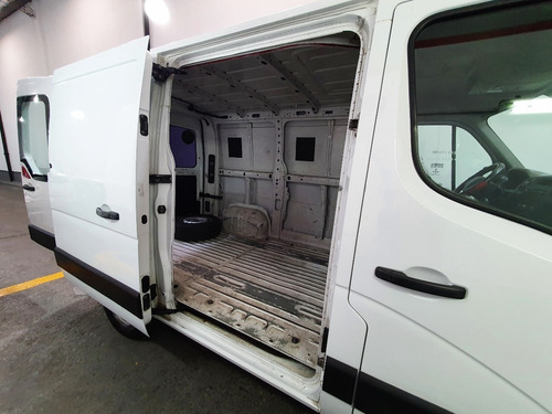 Imagen 8 de 15 de Renault Master 2.3 Dci 2014 Furgon Corto Diesel Smart Garage