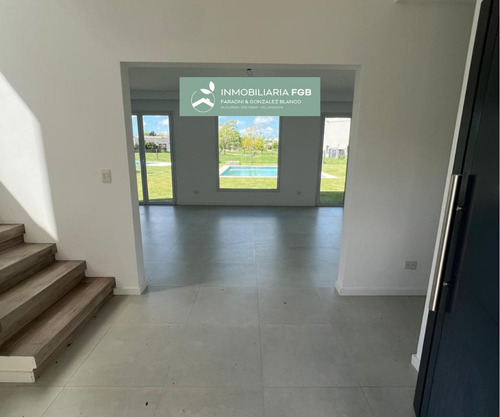 Casa Con Pileta En Venta En Barrio Puerto | El Cantón - Financiación - 3 Dormitorios - Pérgola Cubierta
