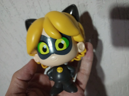 Boneco Miraculous Cat Noir Usado Na Condição Das Fotos (Usado)
