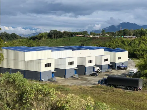 Bodegas 1 Y 4 En Venta Via Condina