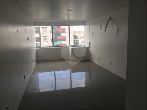 Imagem 4 de 15 de Sala Comercial De 32m², Com Piso, No Bairro Chácara Das Pedras - Reo536211