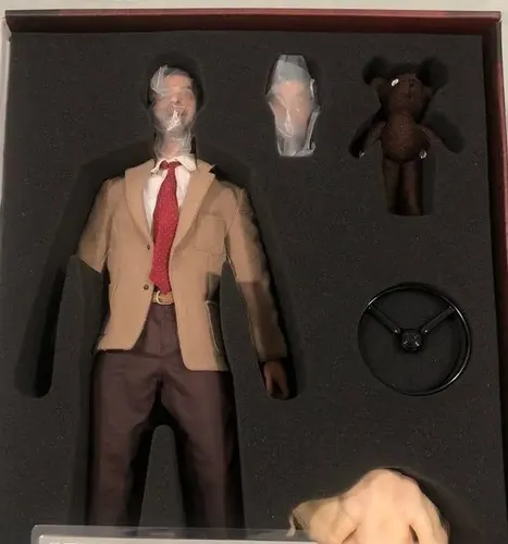Mr. Bean Enterbay 1/4 Gigante = Hot Toys Sideshow Did Comedi