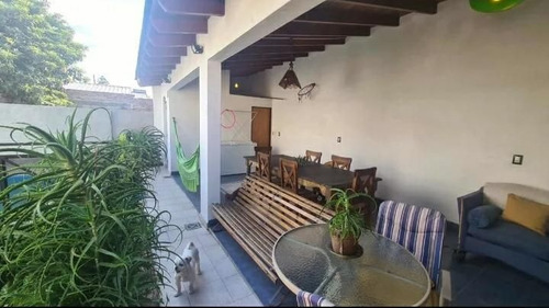 Imagen 4 de 13 de Excelente Ph 4 Ambientes Con Piscina Y Cochera
