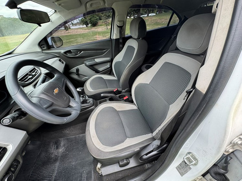 Chevrolet Onix 1.0 MPFI LS 8V FLEX 4P MANUAL