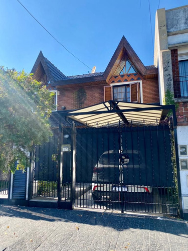 Casa En Venta En Liniers