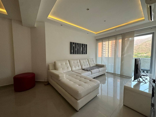 Tibisay Rojas Vende Hermoso Apartamento En Urbanizaciòn Las Chimeneas   Cod. 227724