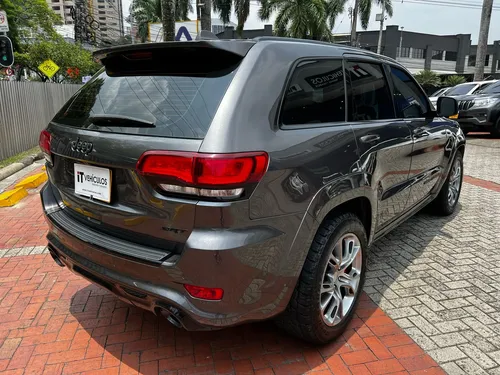 Jeep Grand Cherokee SRT8 6.4 At 4x4