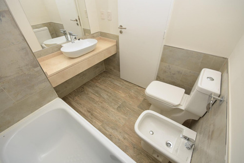 Imagen 29 de 30 de Excelente 4 Ambientes. Vistal Al Rio. Full Amenities.