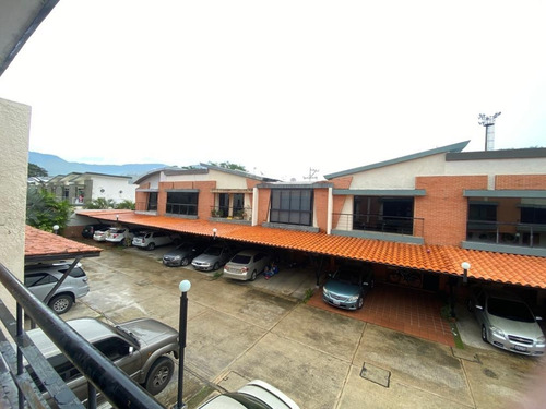 Imagen 17 de 18 de Fernando Guerrero Vende Townhouse En Res Camurí, Urb. Manantial