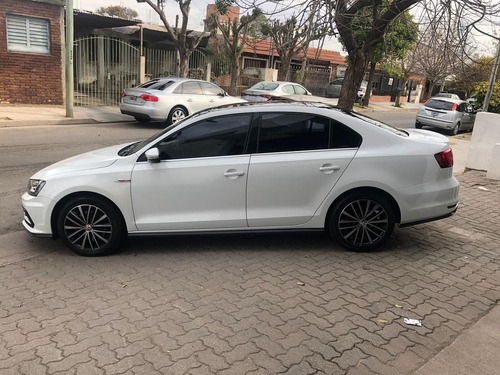 Volkswagen Vento 2.0 Tsi Gli 211cv App Connect