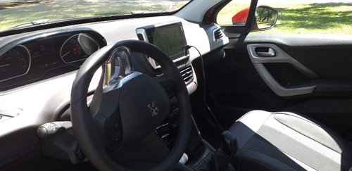 Peugeot 208 Feline 2019 19800km