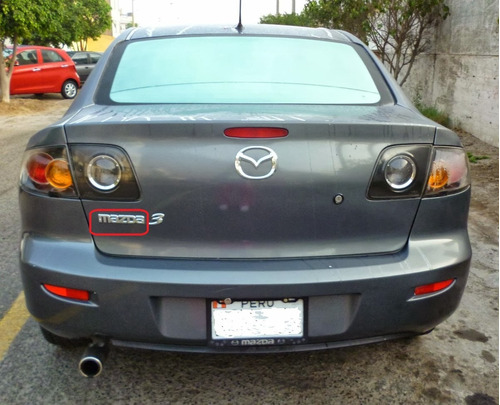 Emblema Palabra  Mazda 