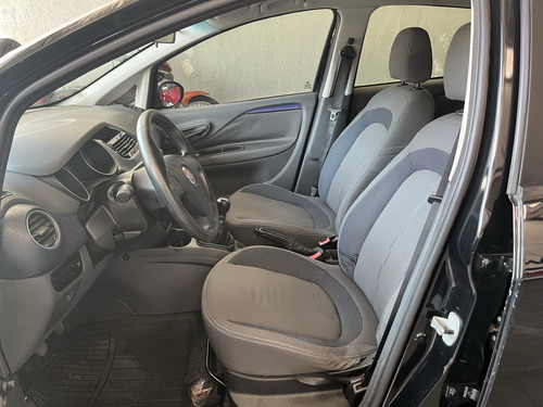Fiat Punto 1.4 ATTRACTIVE 8V FLEX 4P MANUAL
