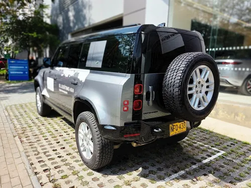 Land Rover Defender 110 X-dynamic S 400ps