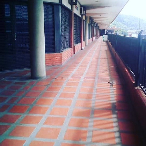 Imagen 3 de 9 de Asein687 Alquila Con Opción A Compra Excelente Local En Turmero. Edo. Aragua