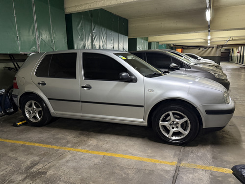 Volkswagen Golf 1.6 Format