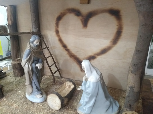 Pesebre Rustico Gde Troncos, Madera P/figuras 36cms Con Pozo (Usado)