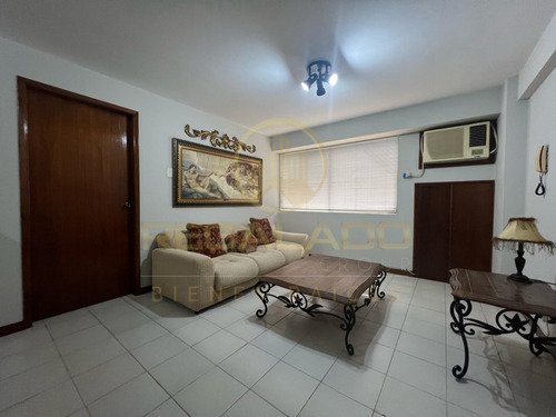 Esaa-591 Zona Norte Apartamento Edificio Molokai Avenida Cecilio Acosta