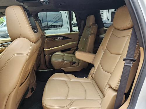 Cadillac Escalade 6.2 Plinum 4x4 At
